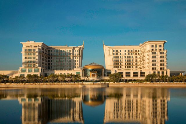 The St. Regis Astana: how an international hotel brand builds its HR processes with clockster